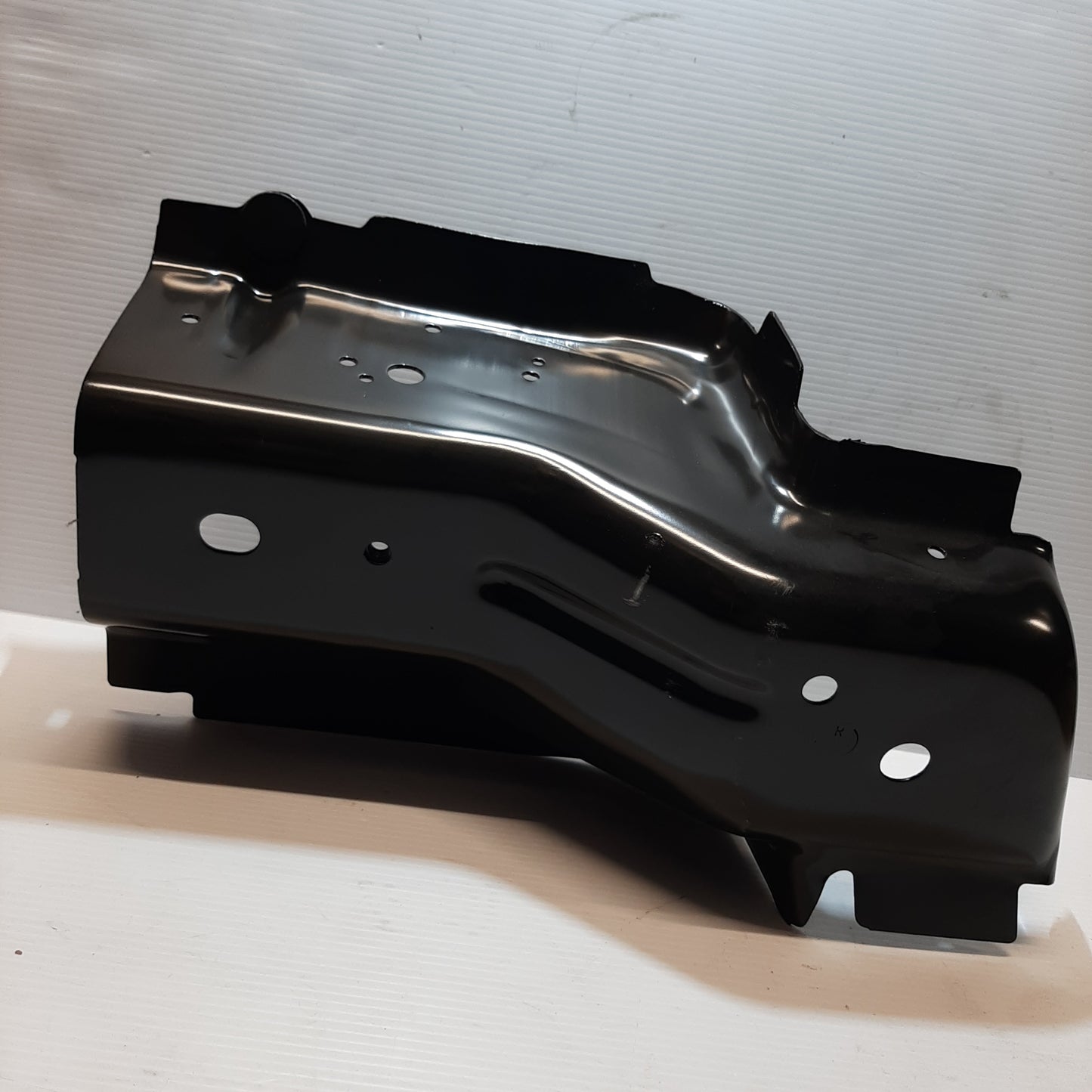 Genuine Right Floor Section Cross Member - Volvo XC60| 31371386