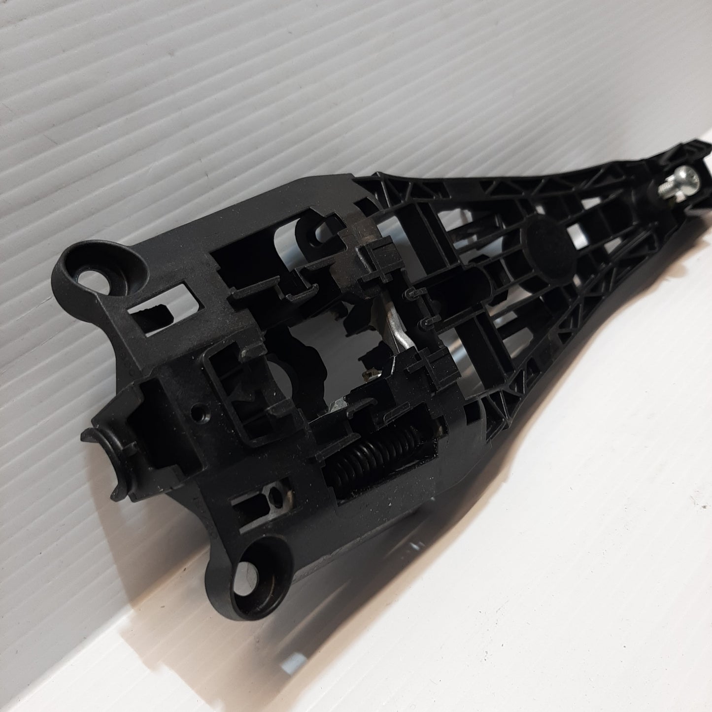 Genuine Front Left Exterior Door Handle Holder - Vauxhall Mokka | 13505890