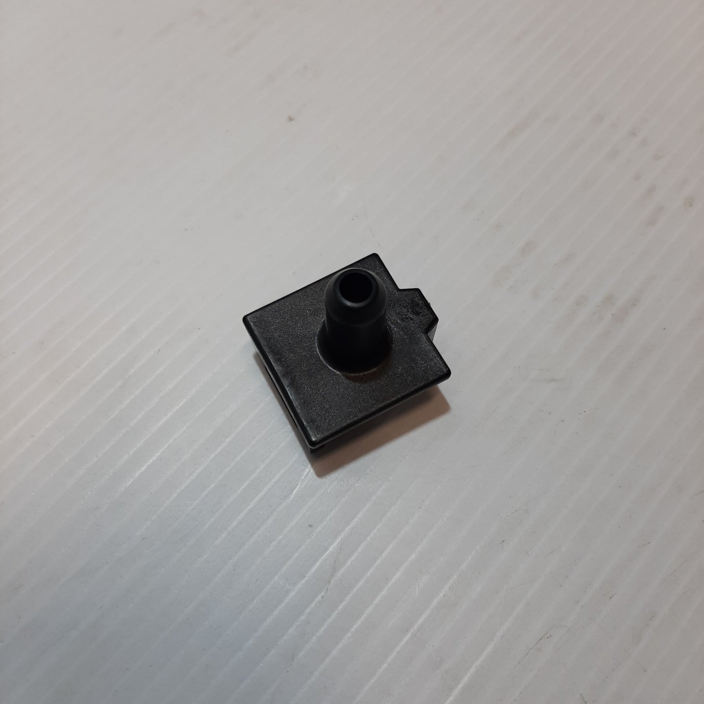 Genuine Radiator Bracket - Suzuki | 17731-84M00-000