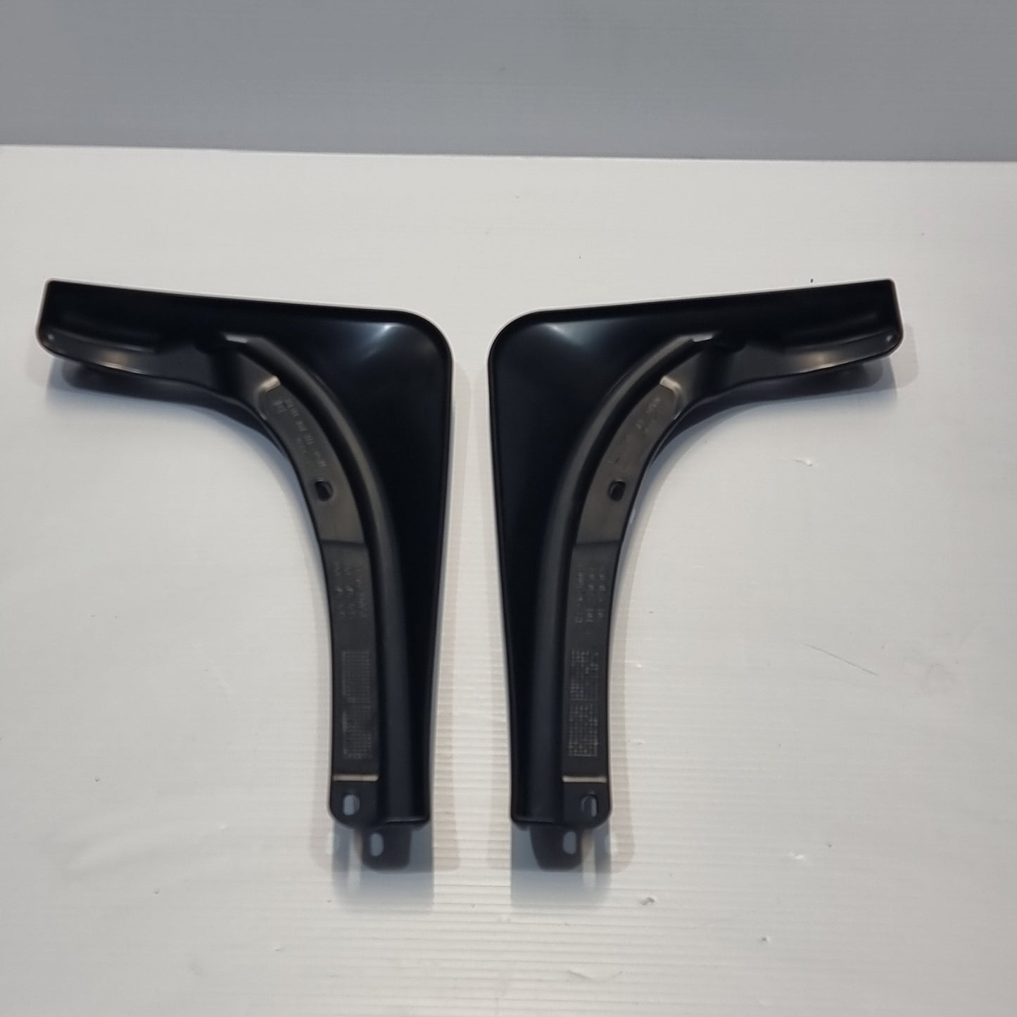 Genuine Rear Mudguards - Seat Leon 2013-2020 | 5F0075101