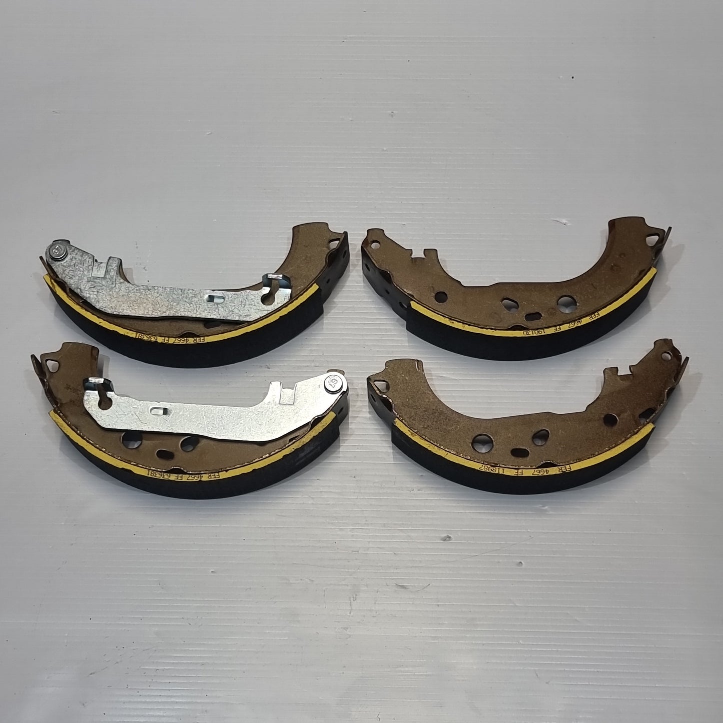 Motocraft - Rear Brake Shoes for Ford Focus Mk2 2004-2011 | 1689600