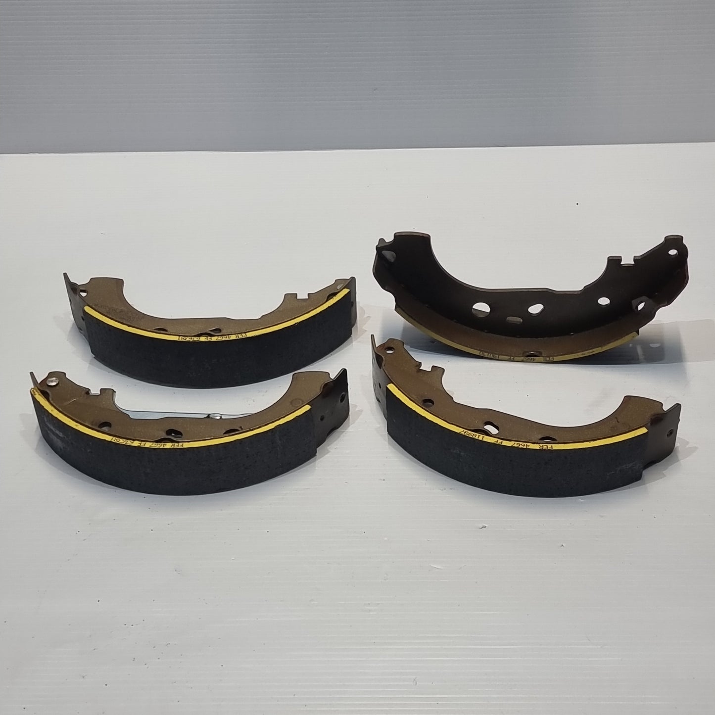 Motocraft - Rear Brake Shoes for Ford Focus Mk2 2004-2011 | 1689600