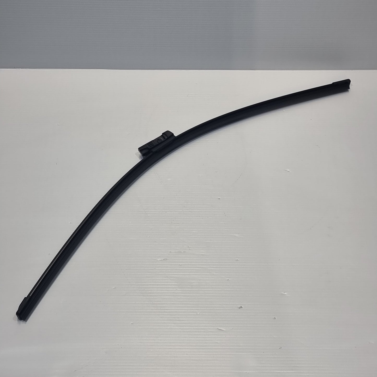 1x Genuine Right Hand Side Wiper Blade - Vauxhall Vivaro B 2014- | 93450517