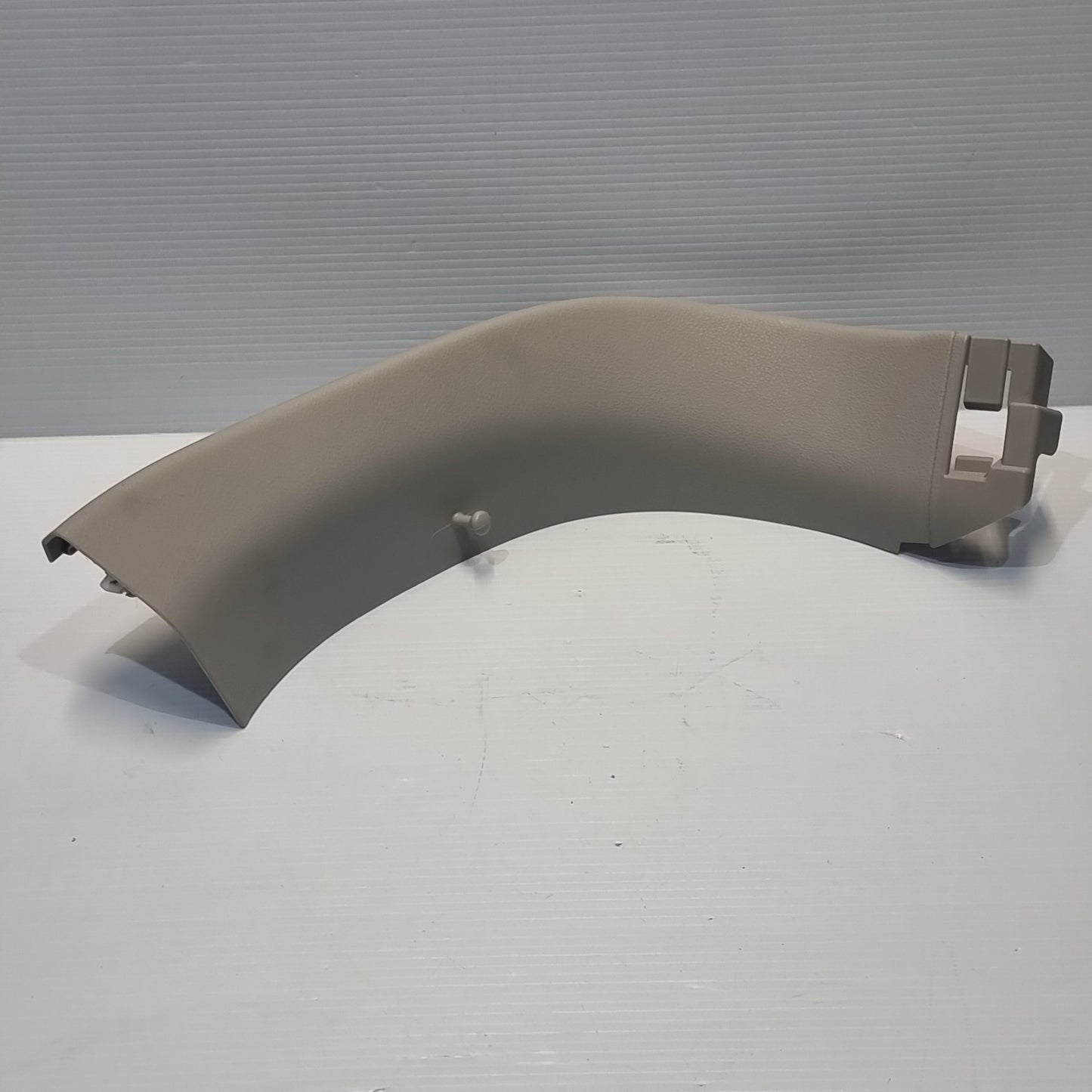 Genuine Interior Tailgate Trim - Nissan Leaf 2010-2017 | 909023NL0A