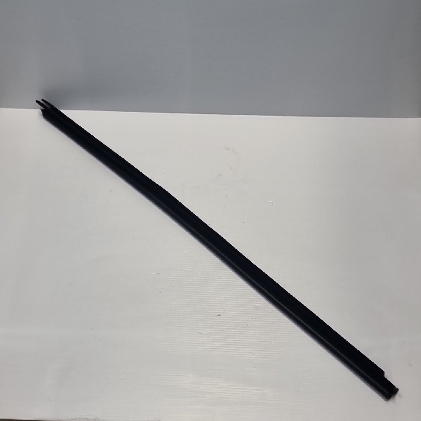 Genuine Left Door Lower Window Weatherstrip - Ford Kuga 2012-2020 | 5276031