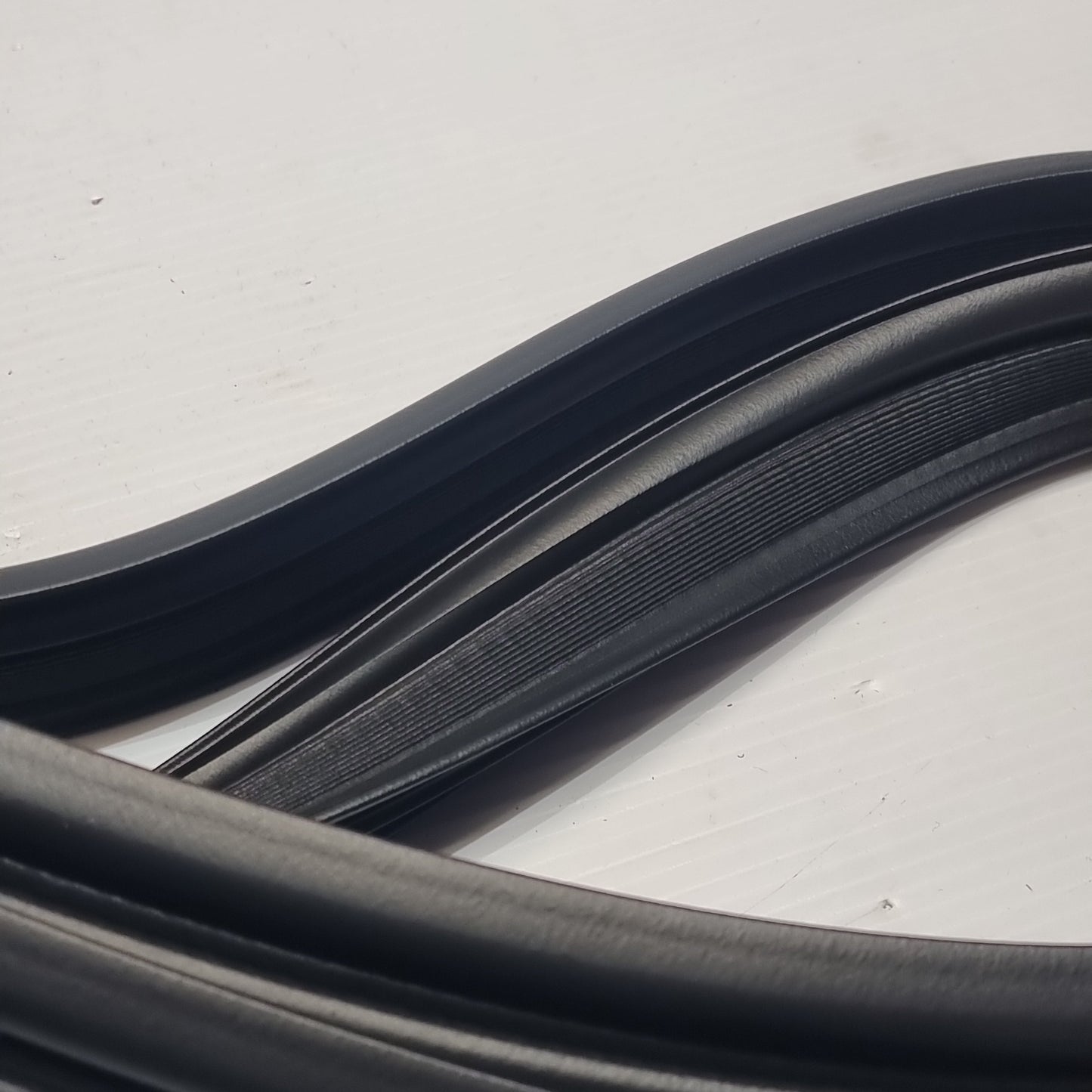 Genuine Suzuki Weatherstrip,Back Dr | 84681-52R00-000
