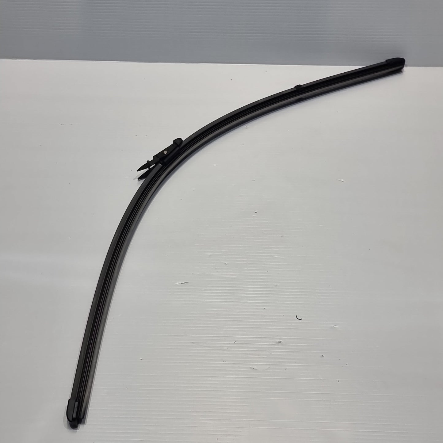 1x Genuine Nearside 28" Wiper Blade - Peugeot 307 2004- | 1613319580