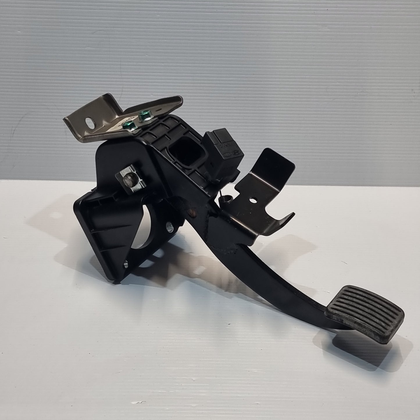 Genuine Brake Pedal Assembly - Hyundai i10 2007-2016 | 328000X941