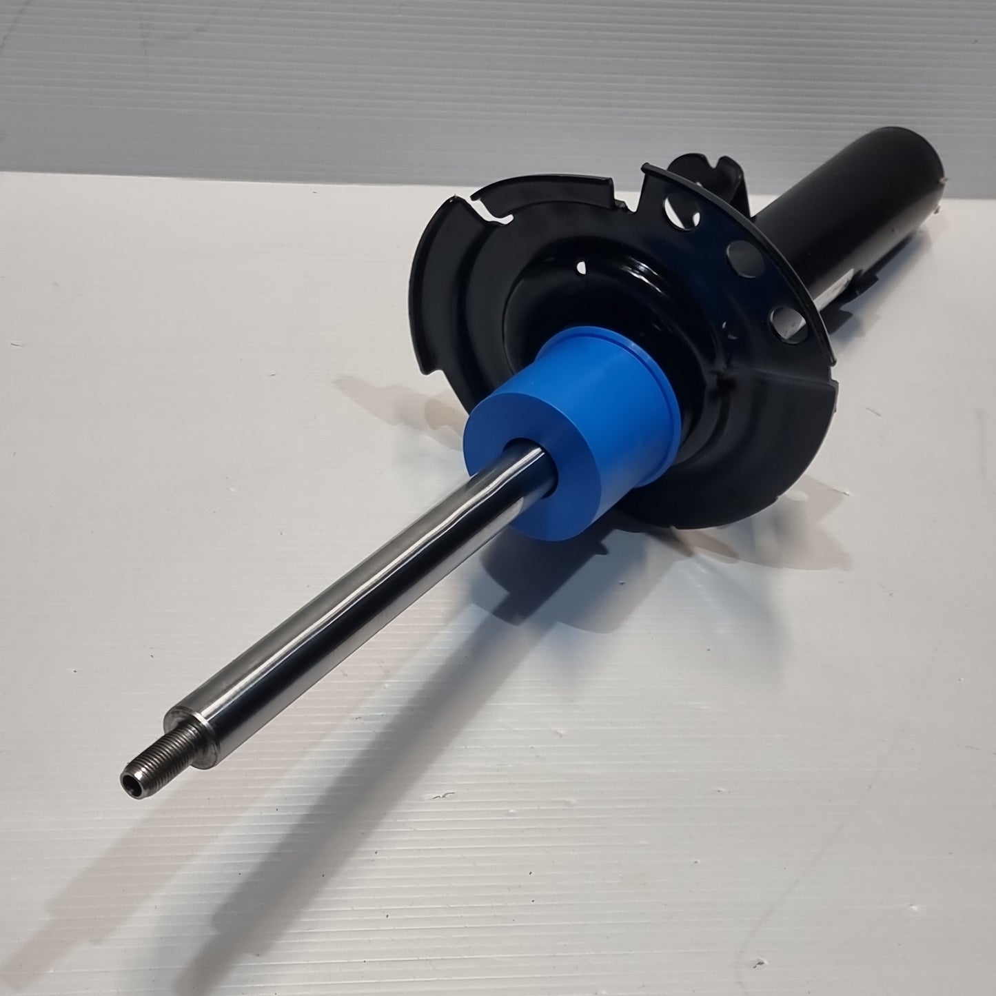 Genuine Front Right Shock Absorber - Ford Transit / Tounero 2018- | 2252059