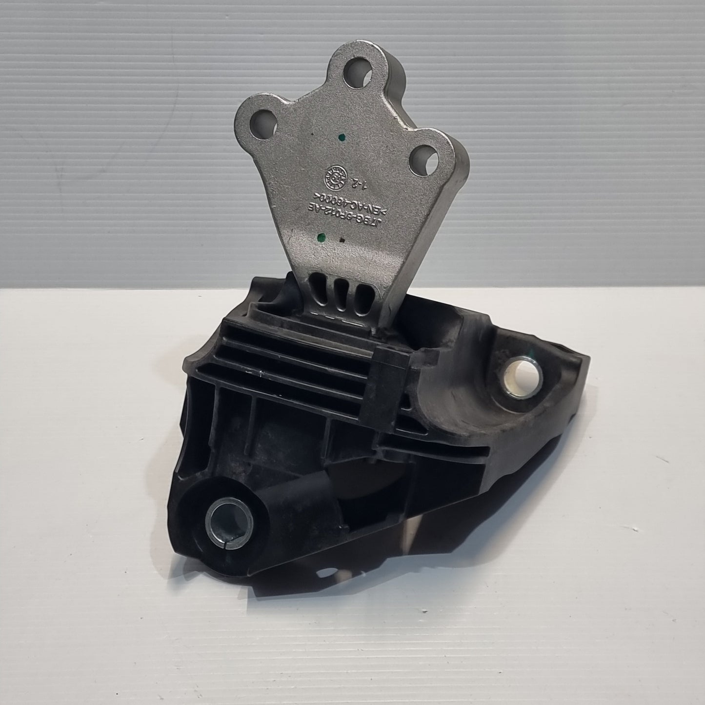 Genuine Engine Front Support Bracket - Ford KA+ 1.2 2018 | 2261183