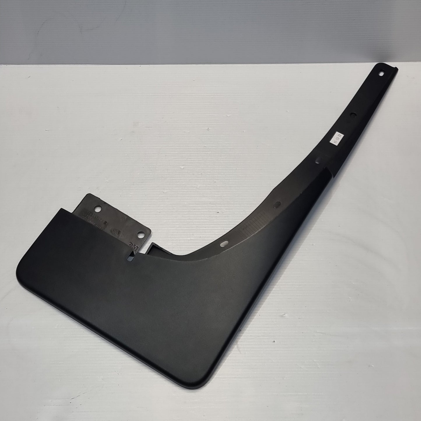 Genuine Front Right Mudflap - Ford Ranger Mk3 | 5243488