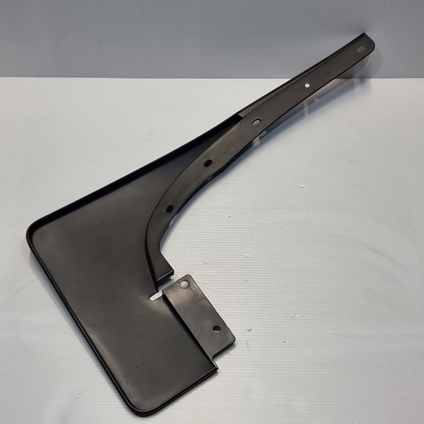 Genuine Front Right Mudflap - Ford Ranger Mk3 | 5243488