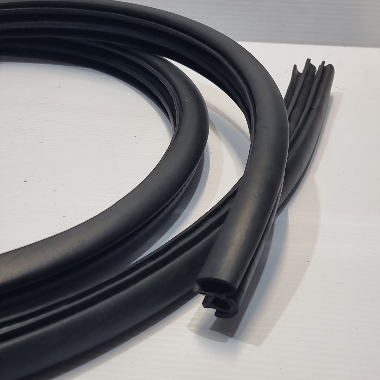 Genuine Right Rear Door Weatherstrip - Mitsubishi L200 | 5755A196