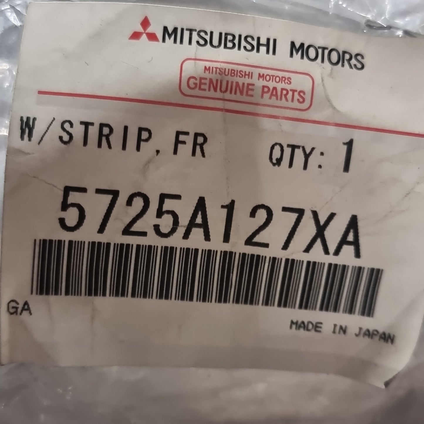 Genuine Front Left Door Weatherstrip - Mitsubishi Outlander 2007-2012 | 5725A127XA