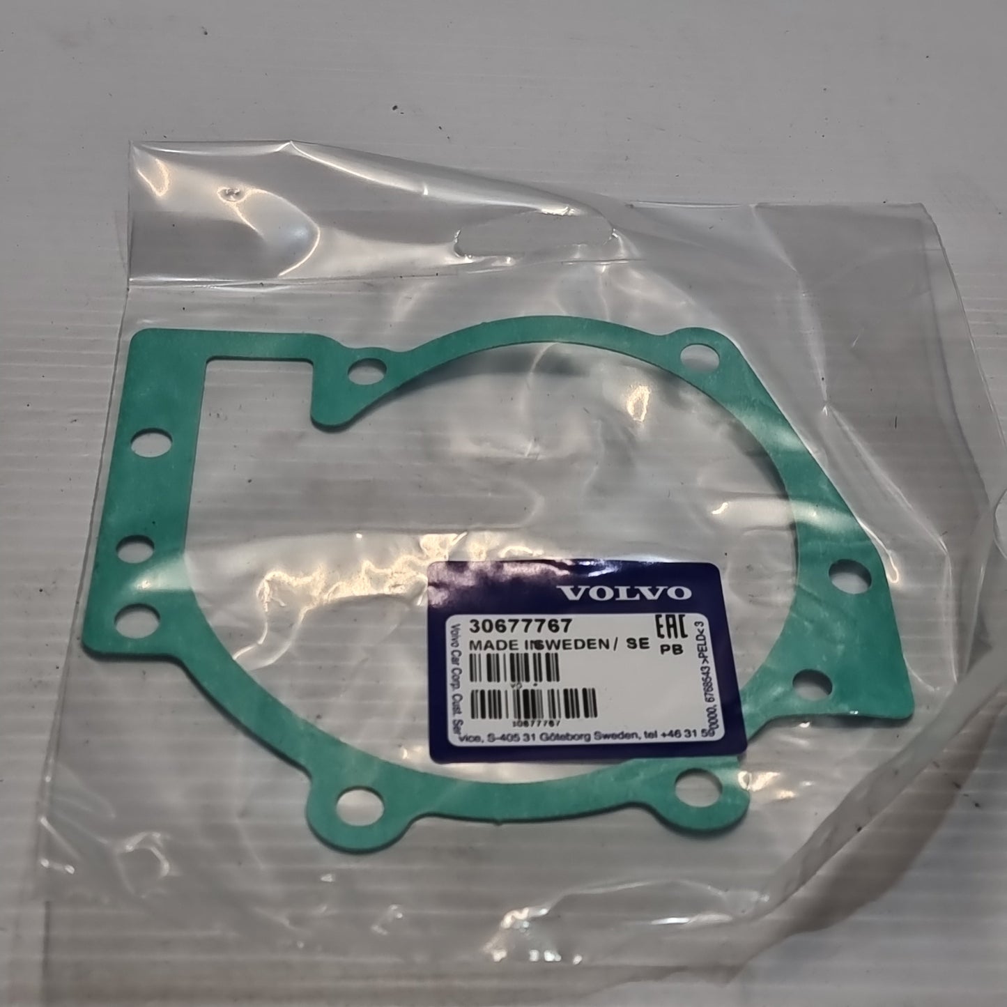Genuine Water Pump Kit - Volvo XC90 / S60 / V70 / S80 | 31293668