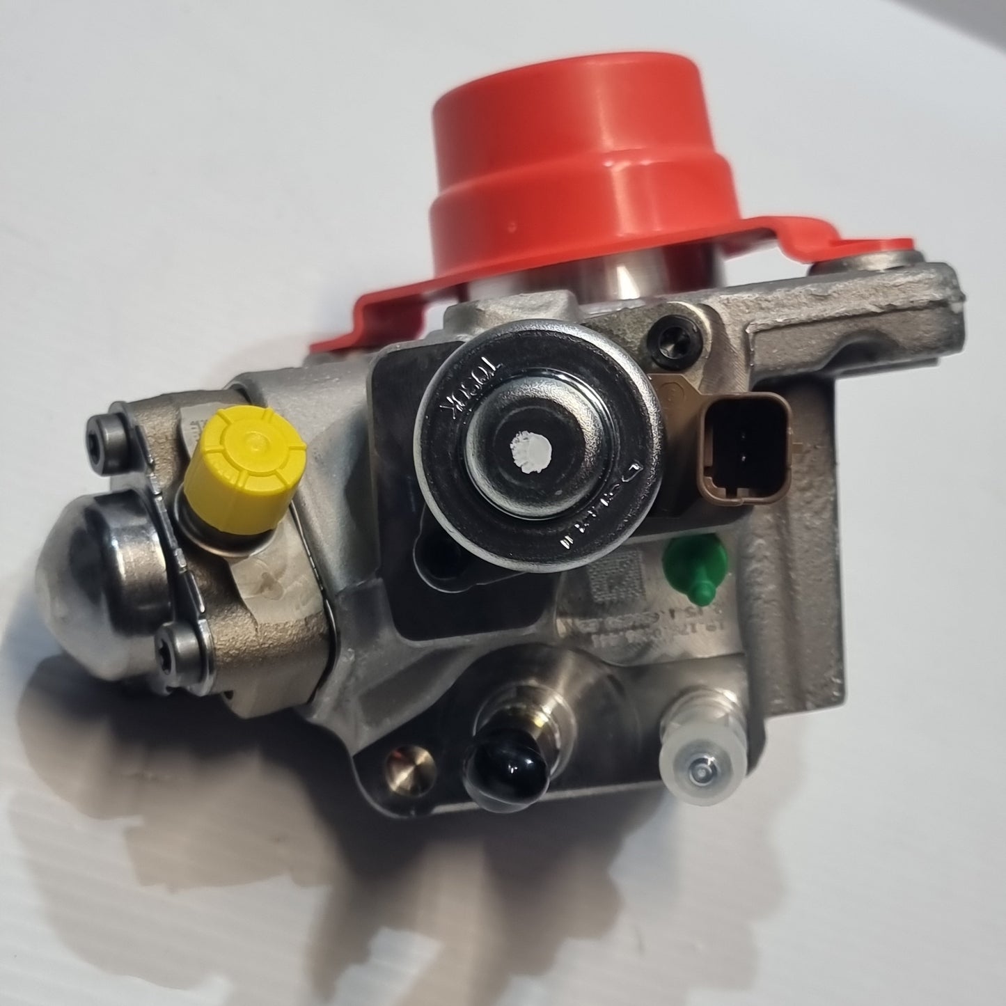 Genuine Fuel Injection Pump - Ford Focus / Kuga | 1870671