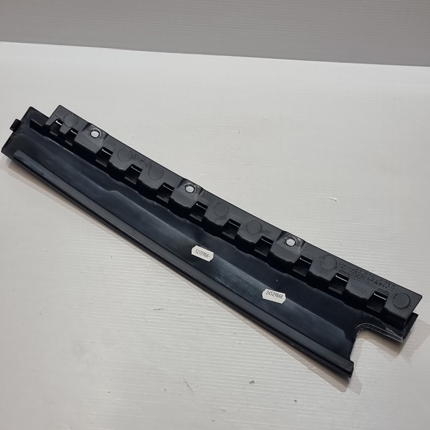 Genuine Right Exterior Pillar Covering - Fiat 500L 2012-2022 | 735553734