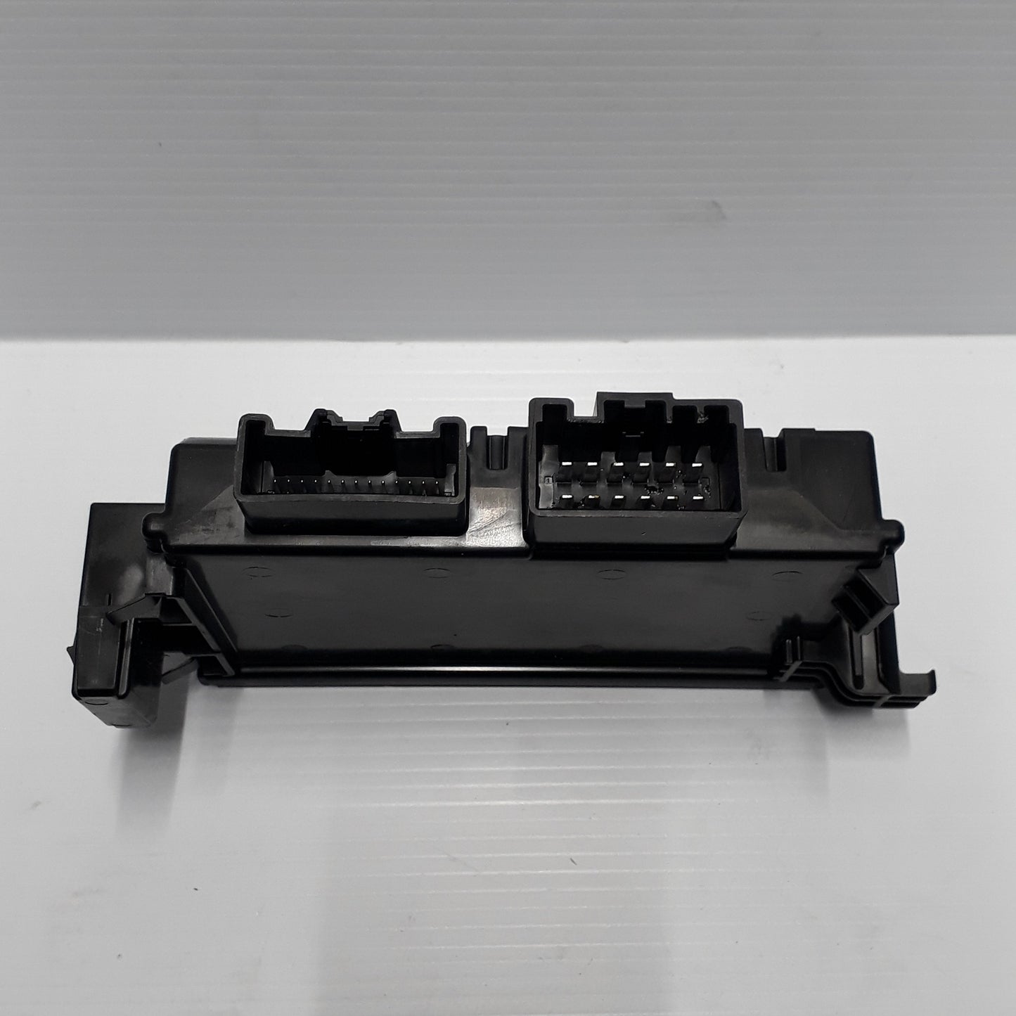 Genuine Control Unit - Ford Mondeo MK5 | 2228063
