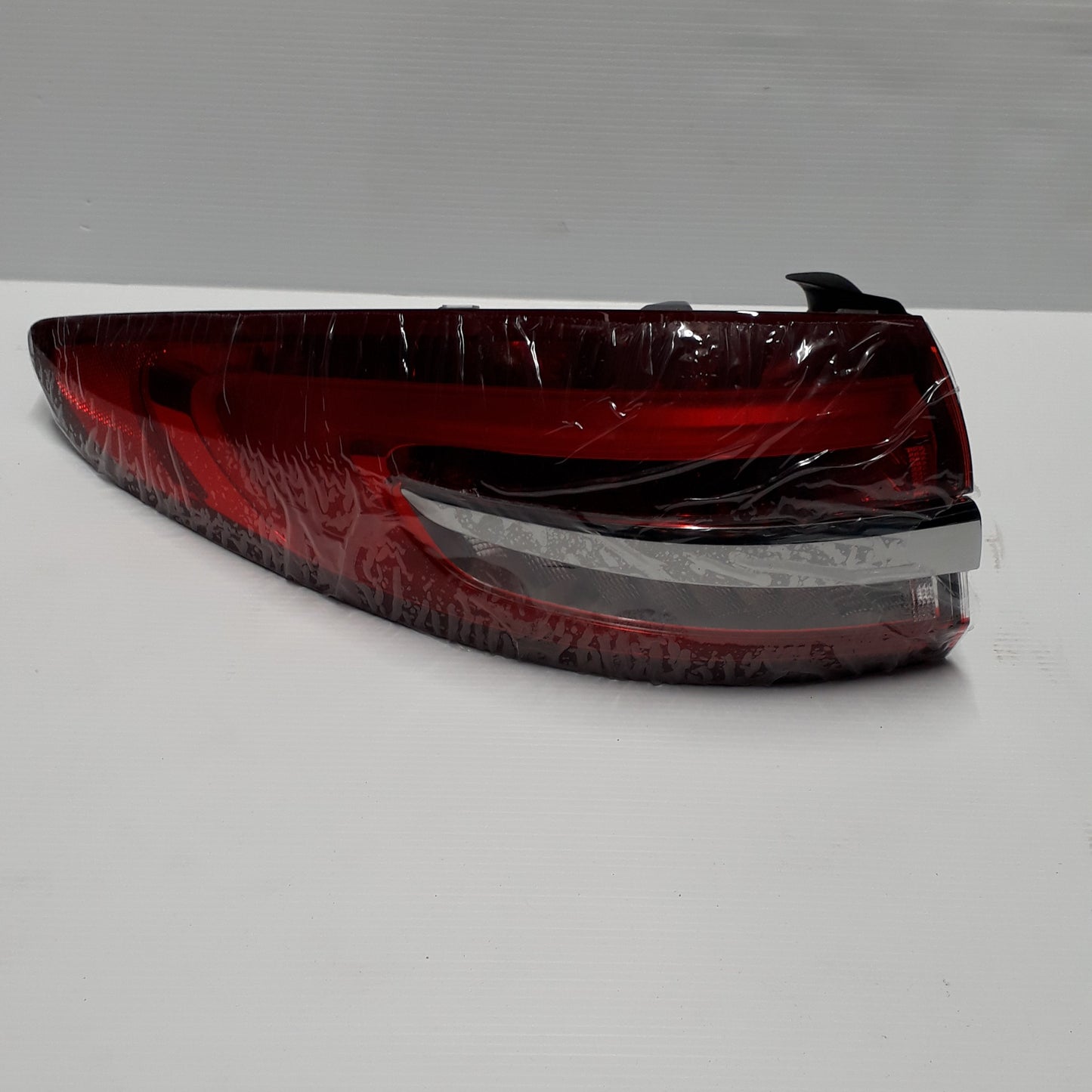 Genuine Left Rear Taillight - Ford Mondeo | 2374216