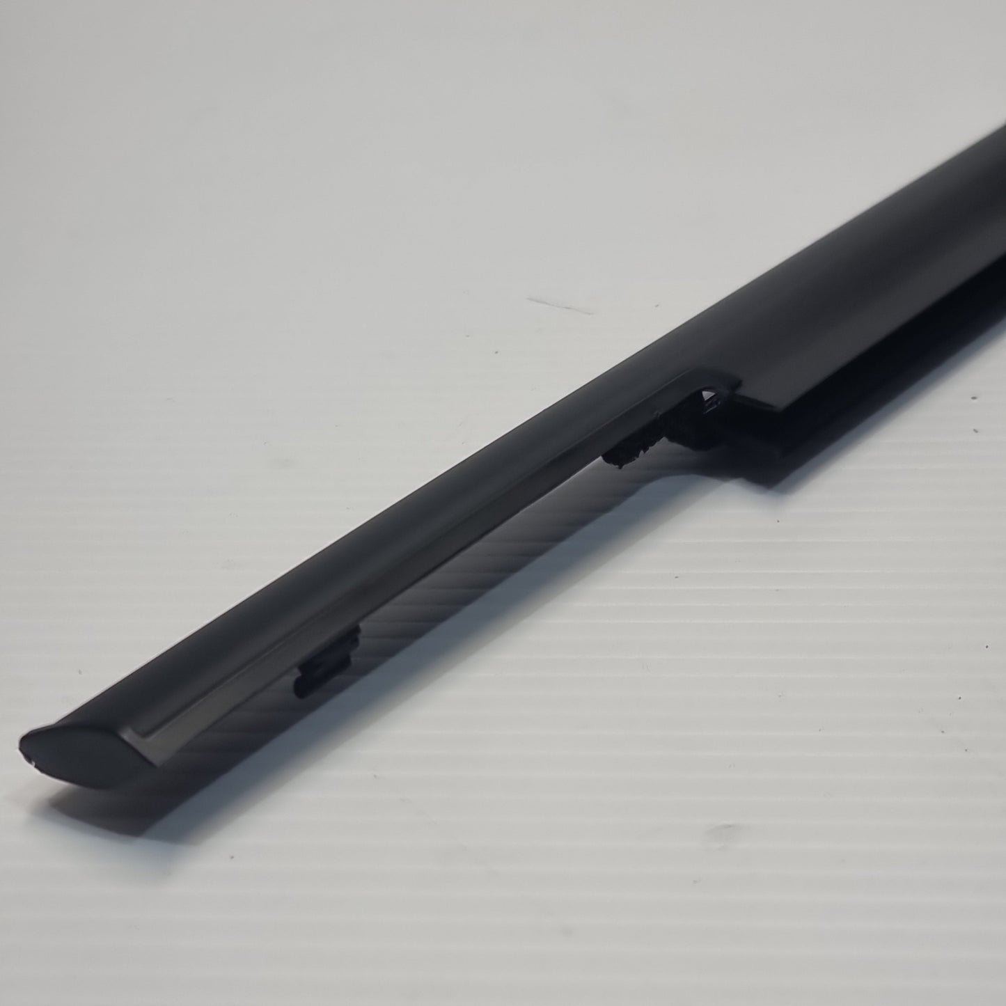 Genuine Nissan Moulding-Rear D | 828201KA0A