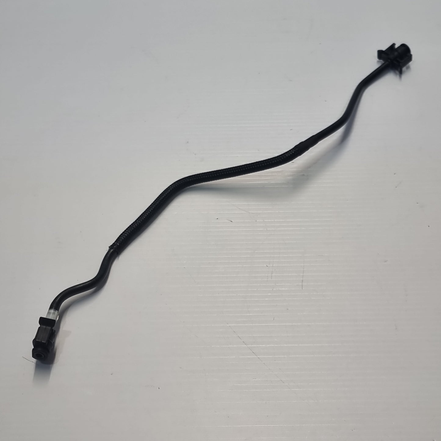 Genuine Engine Cooling Bleeder Hose - Volvo XC90 / V70 / XC60 / S80 | 31274900