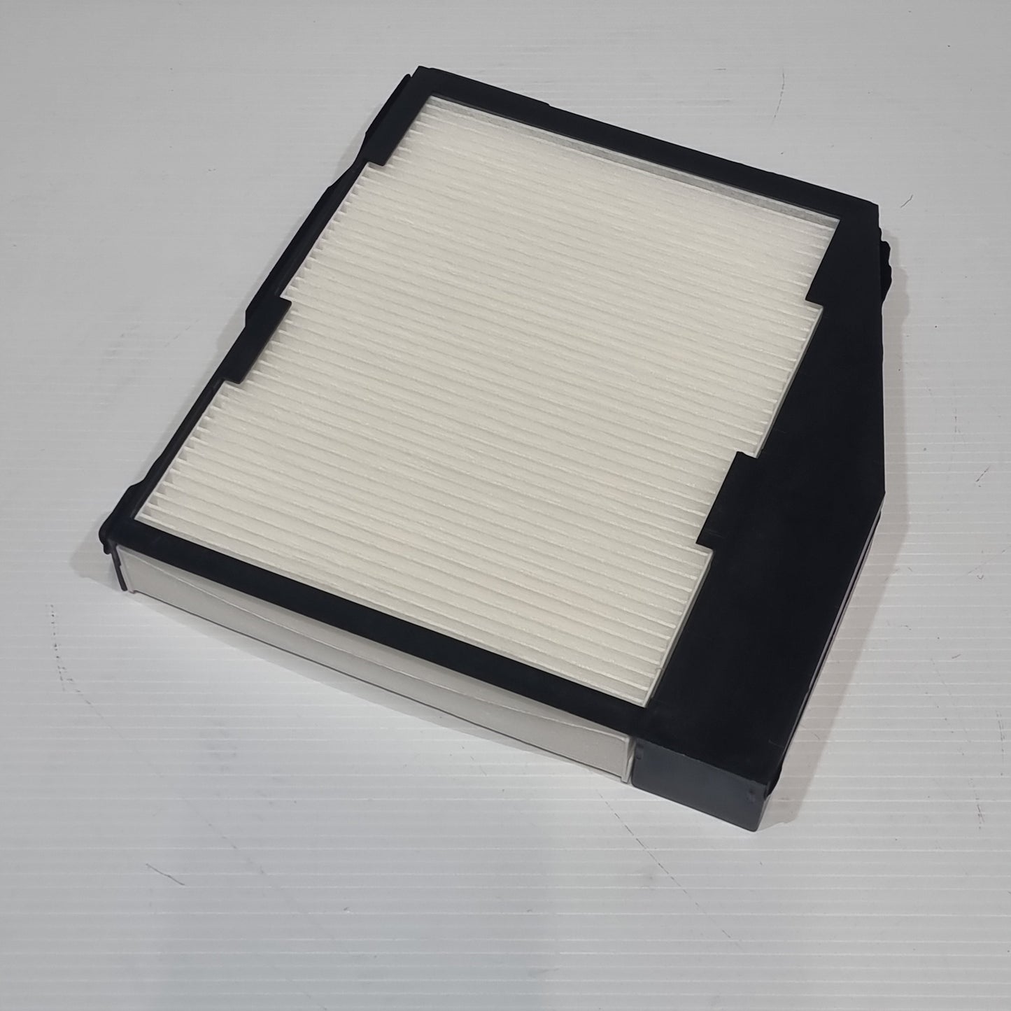 Genuine Air Filter - Fiat Punto 1999-2010 / Doblo 2000-2016 | 46723245