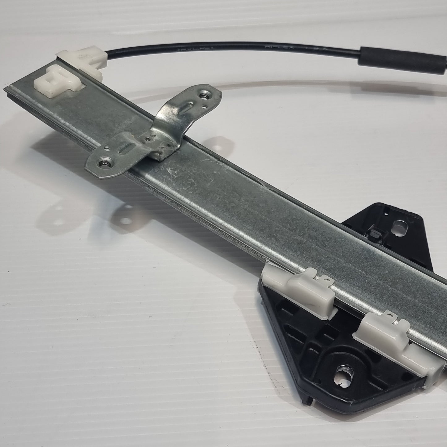 Genuine Right Front Window Regulator - Honda CR-V 2001-2007 | 72210S9AJ03