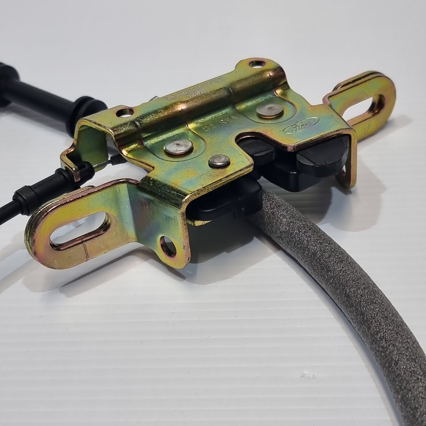 Genuine Rear Seat Latch Assembly - Ford Focus | 1121164