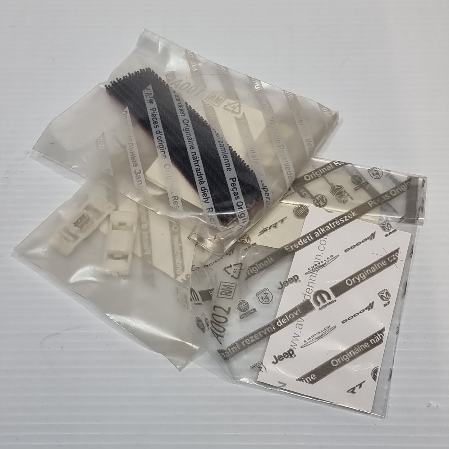 Genuine Mopar Connect - Fiat | 71808687