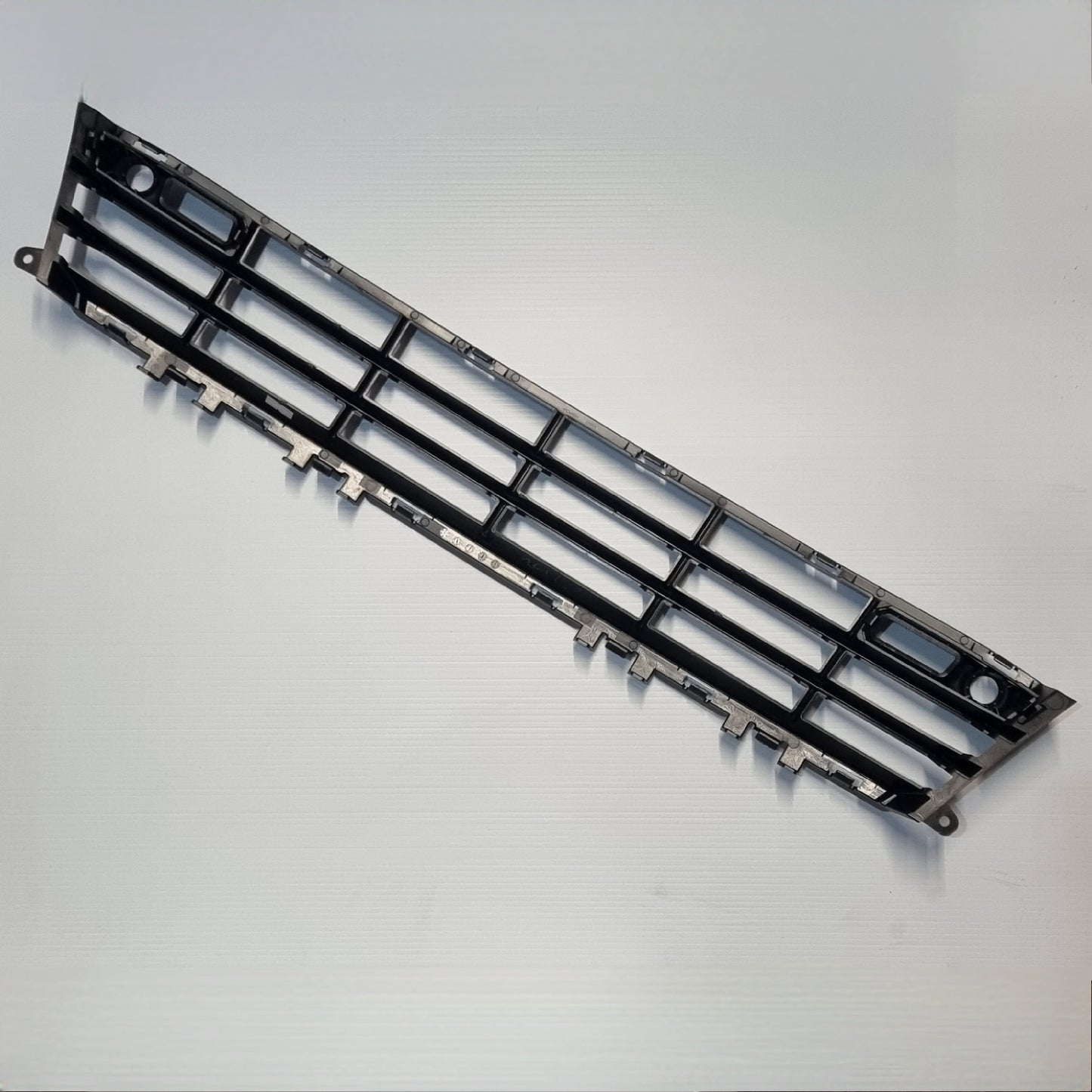 Genuine Volvo Grille | 31383595