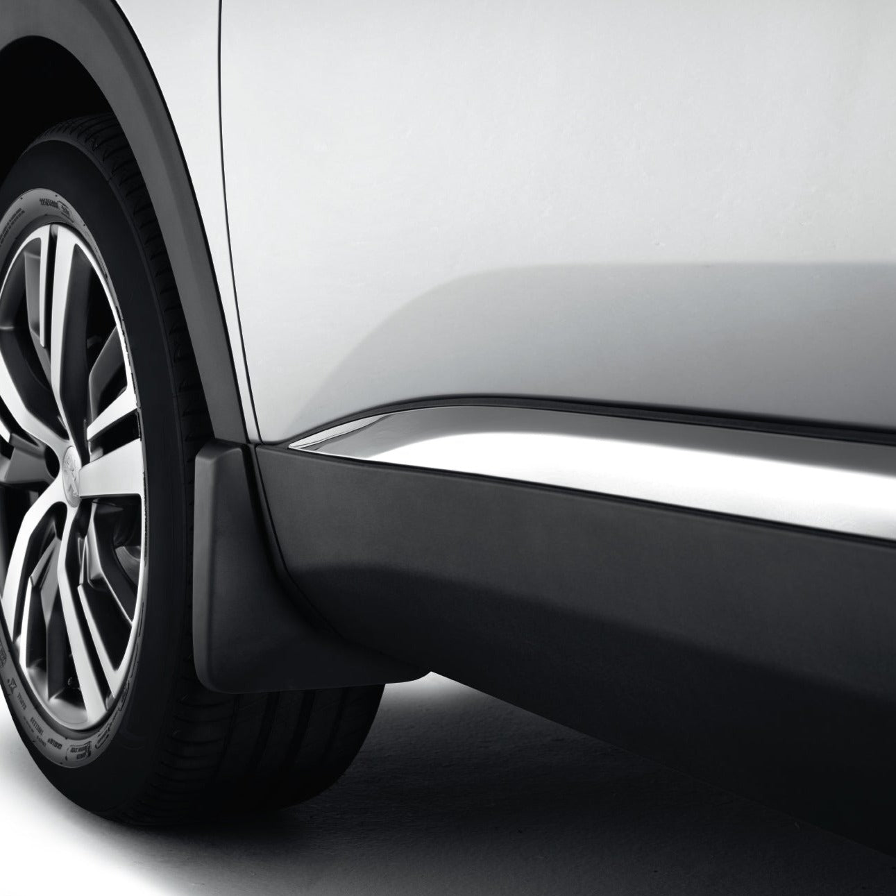 Front Mud Flaps Widened Peugeot 5008 2016-2020 | 1615101780