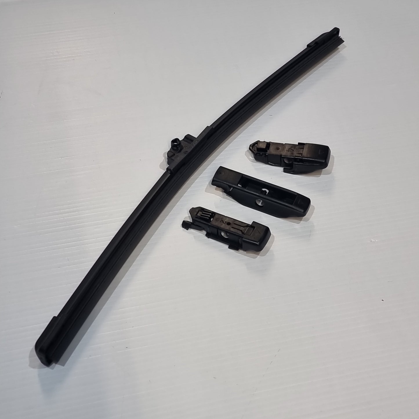 Universal Premium Wiper Blade 15" | AM15U