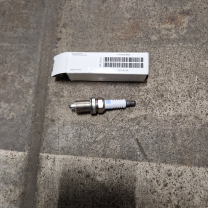 Genuine Vauxhall Plug, Assy., Spark (Flr8Ldcu) | 95519055