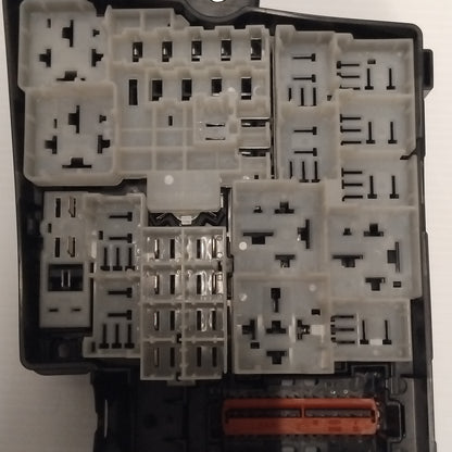 Genuine Ford Box Assy - Fuse | 1842390