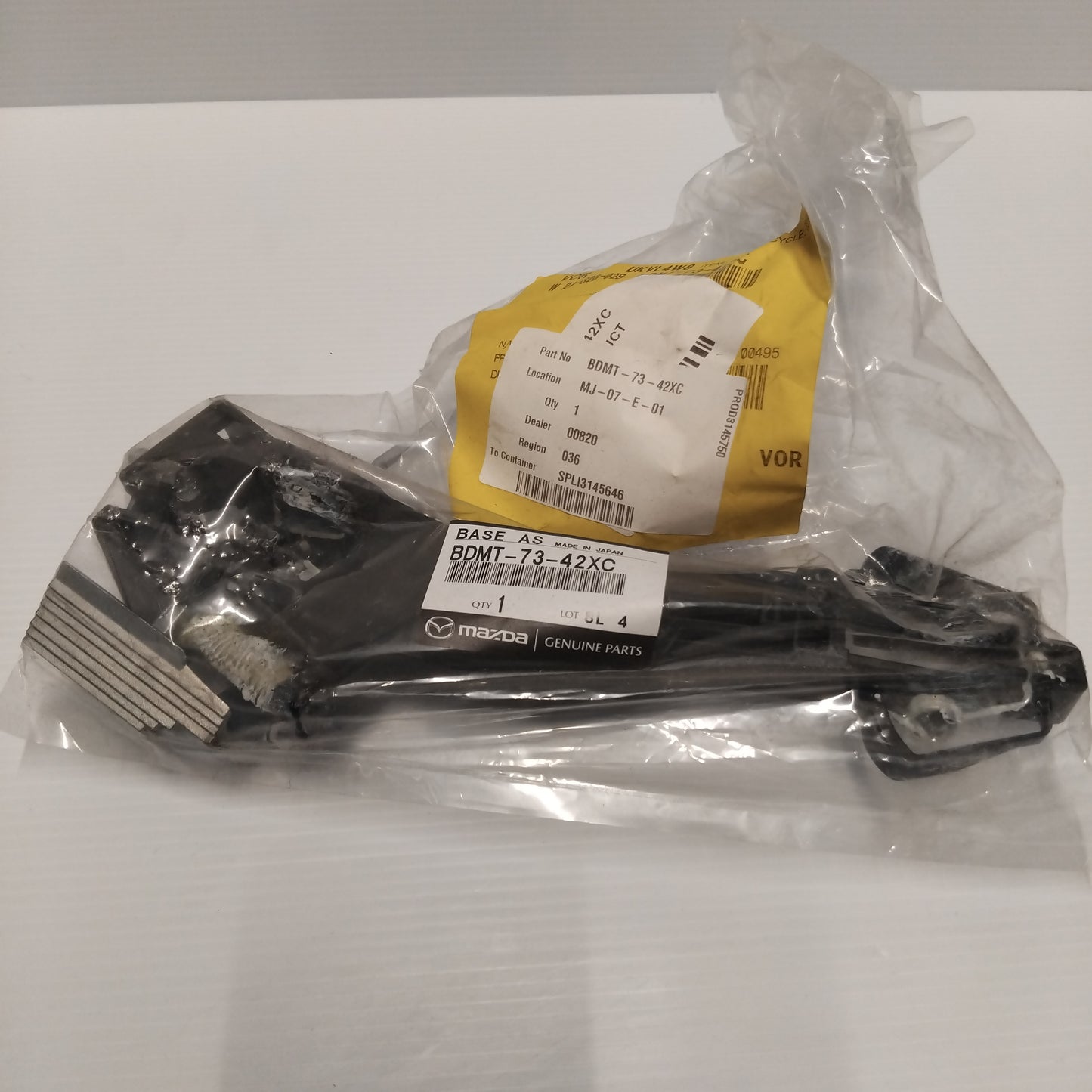 Genuine Mazda Base(L),Handle | BDMT7342XC