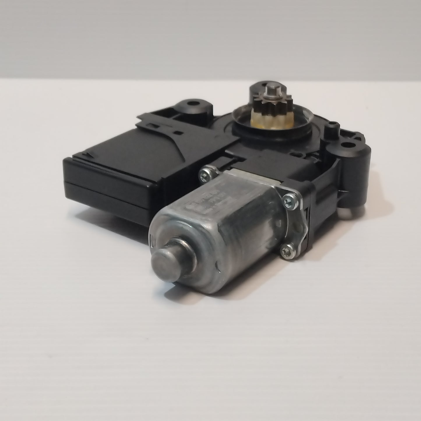 Genuine Renault Motor Regulator | 80 73 118 05R