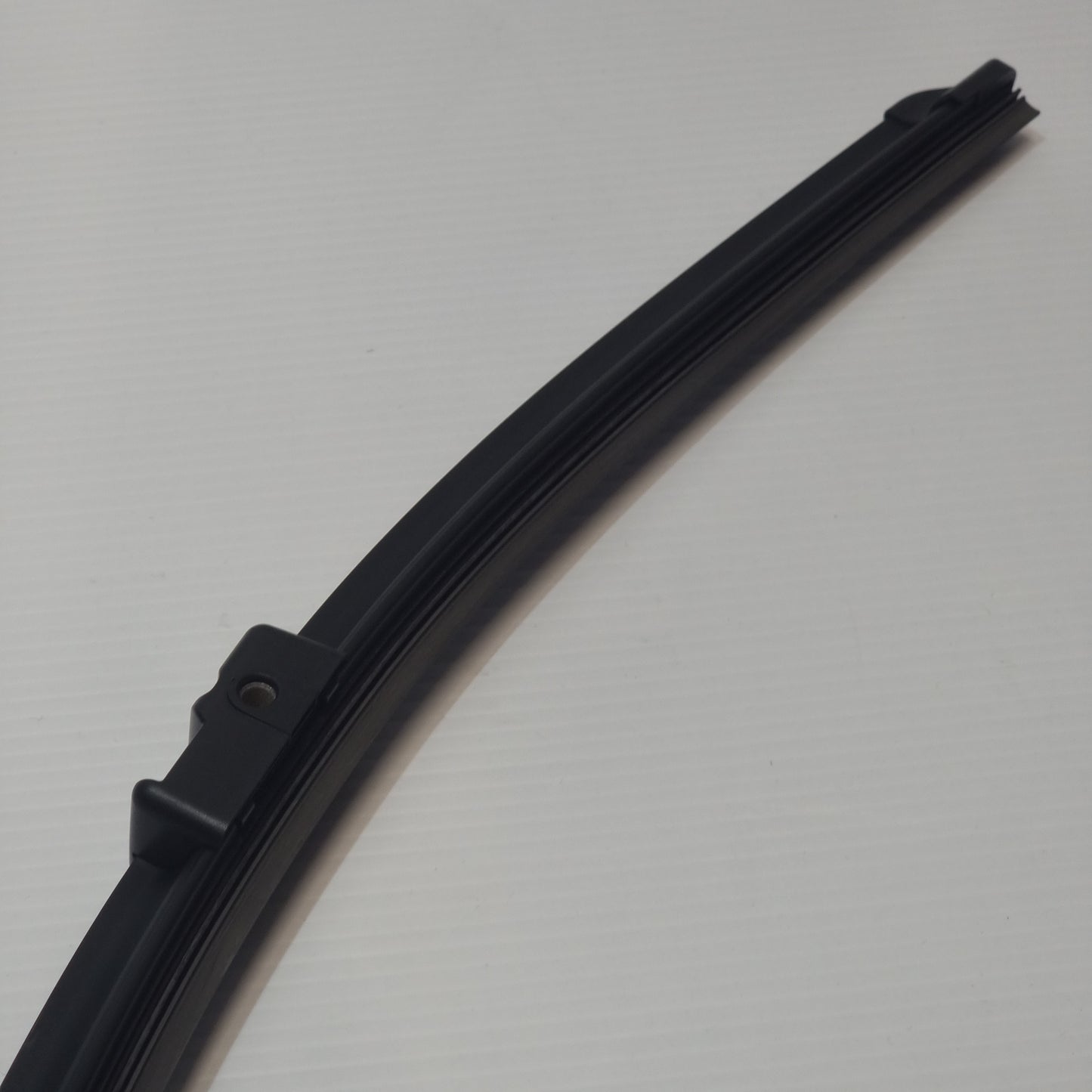 Genuine Nearside Wiper Blade - Vauxhall | 93194633