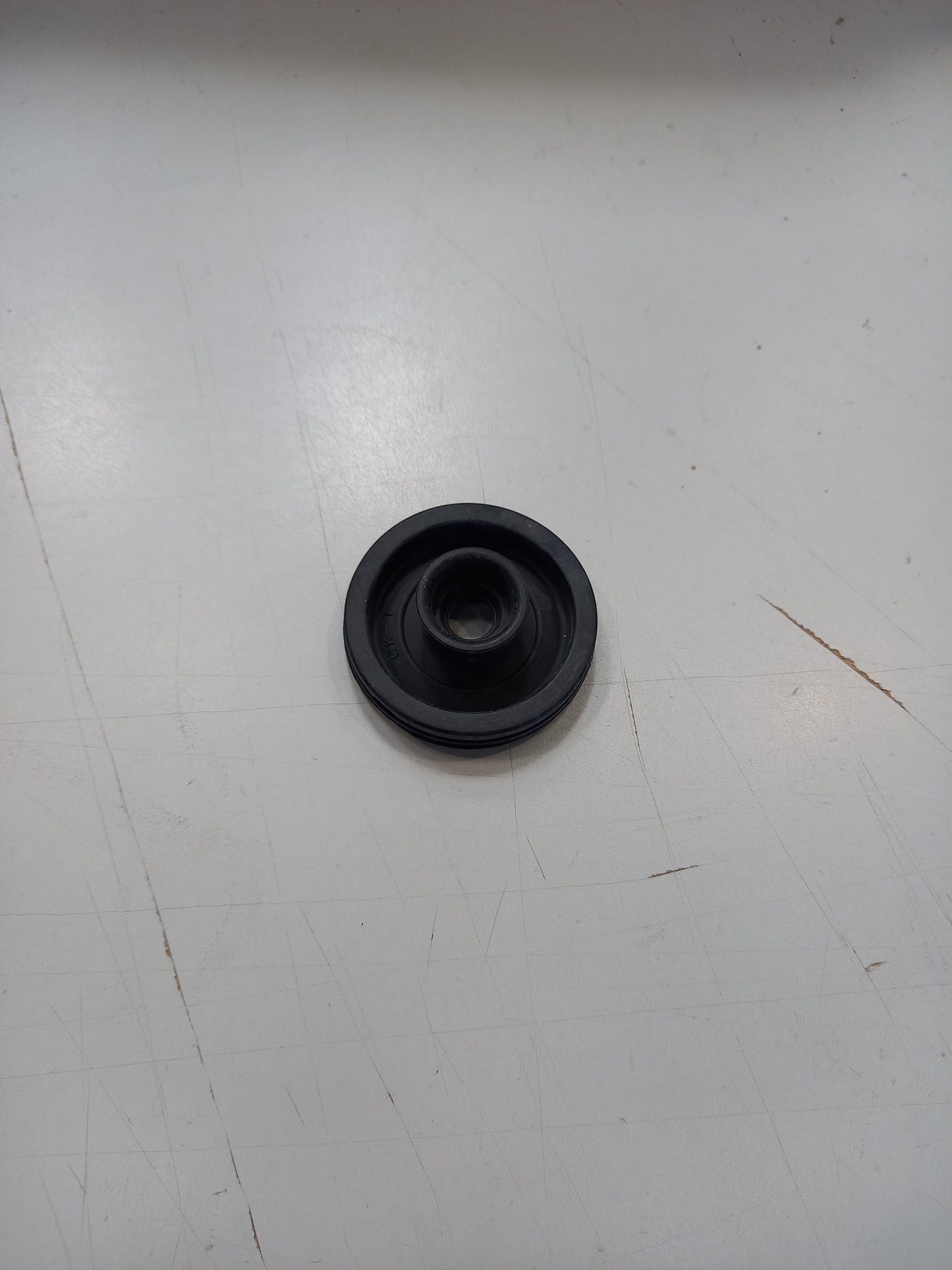 Genuine Peugeot Grille Seal | 8251R3