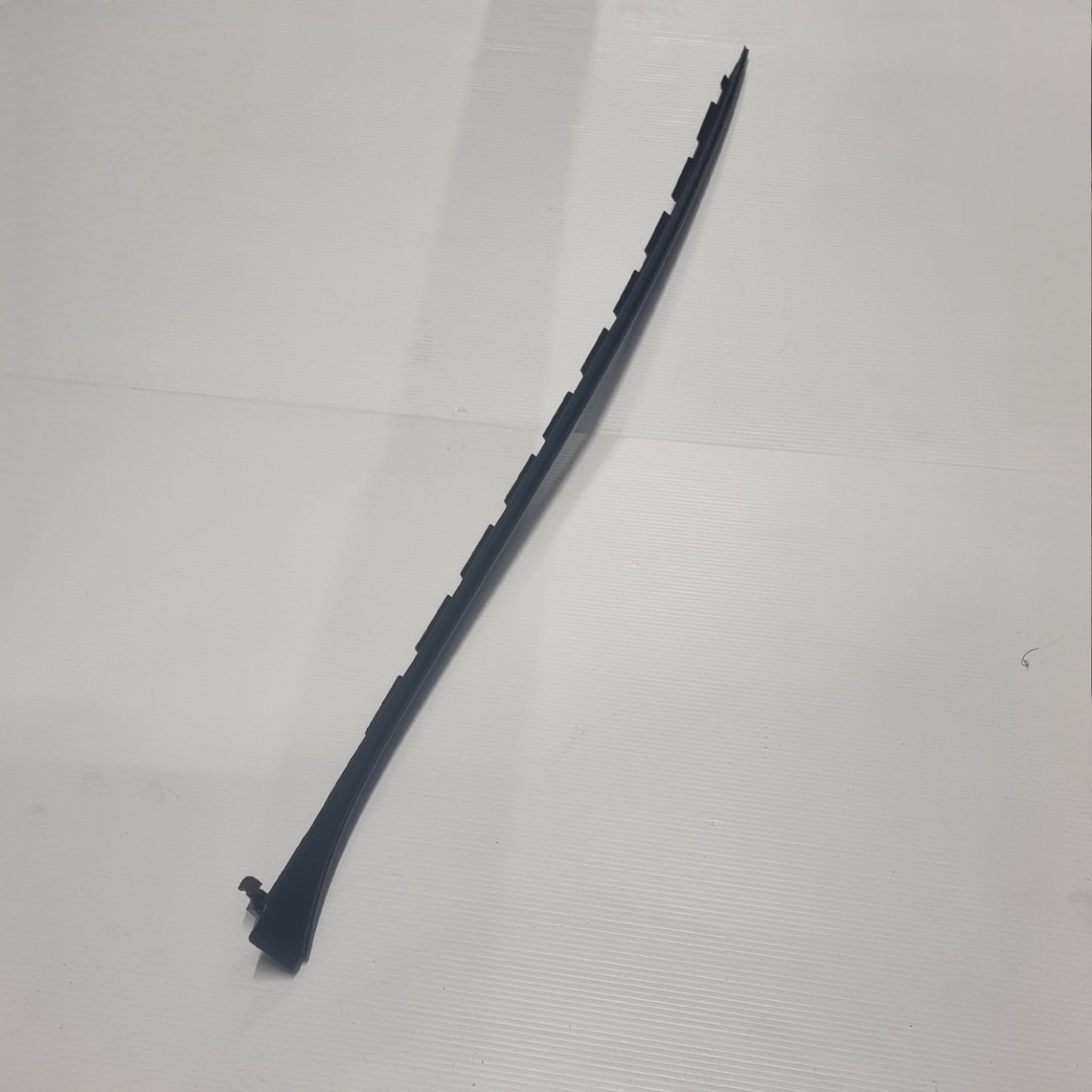 Genuine Kia Moulding Assy | 86131J7000