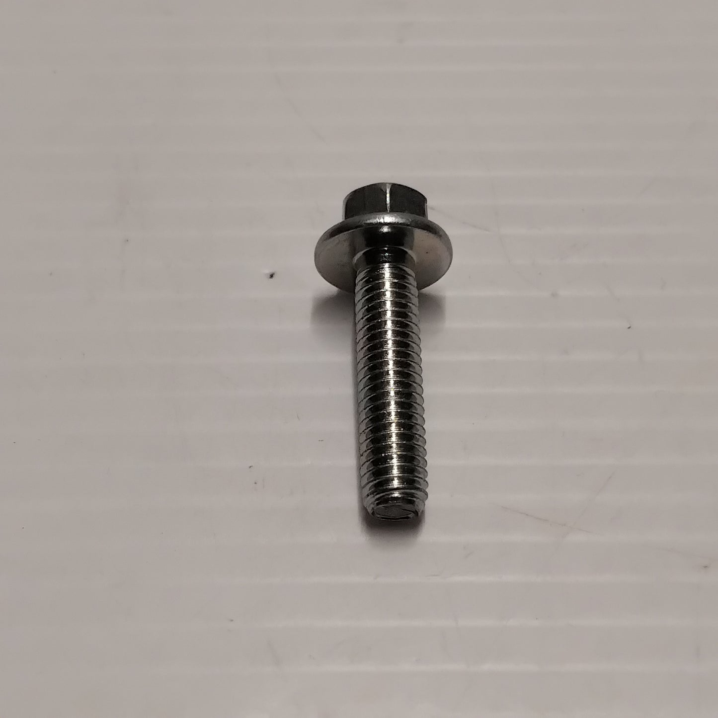 Genuine M6x25 Flange Head Screw - Ford | 4378449