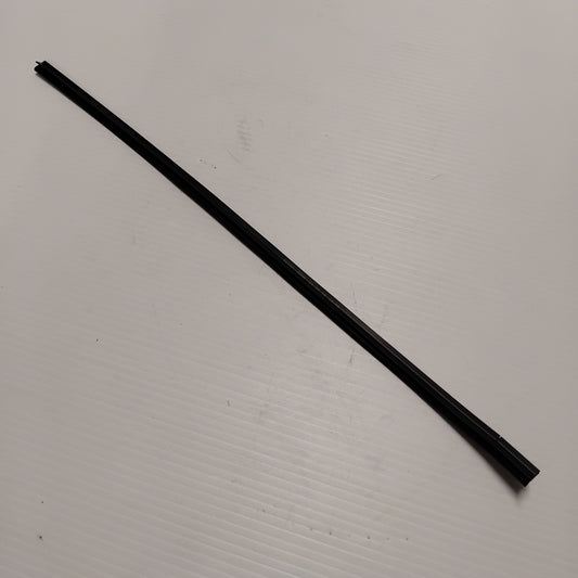 Genuine Headlamp Front Sealing Strip - Vauxhall Meriva A 2003-2010 | 13203116