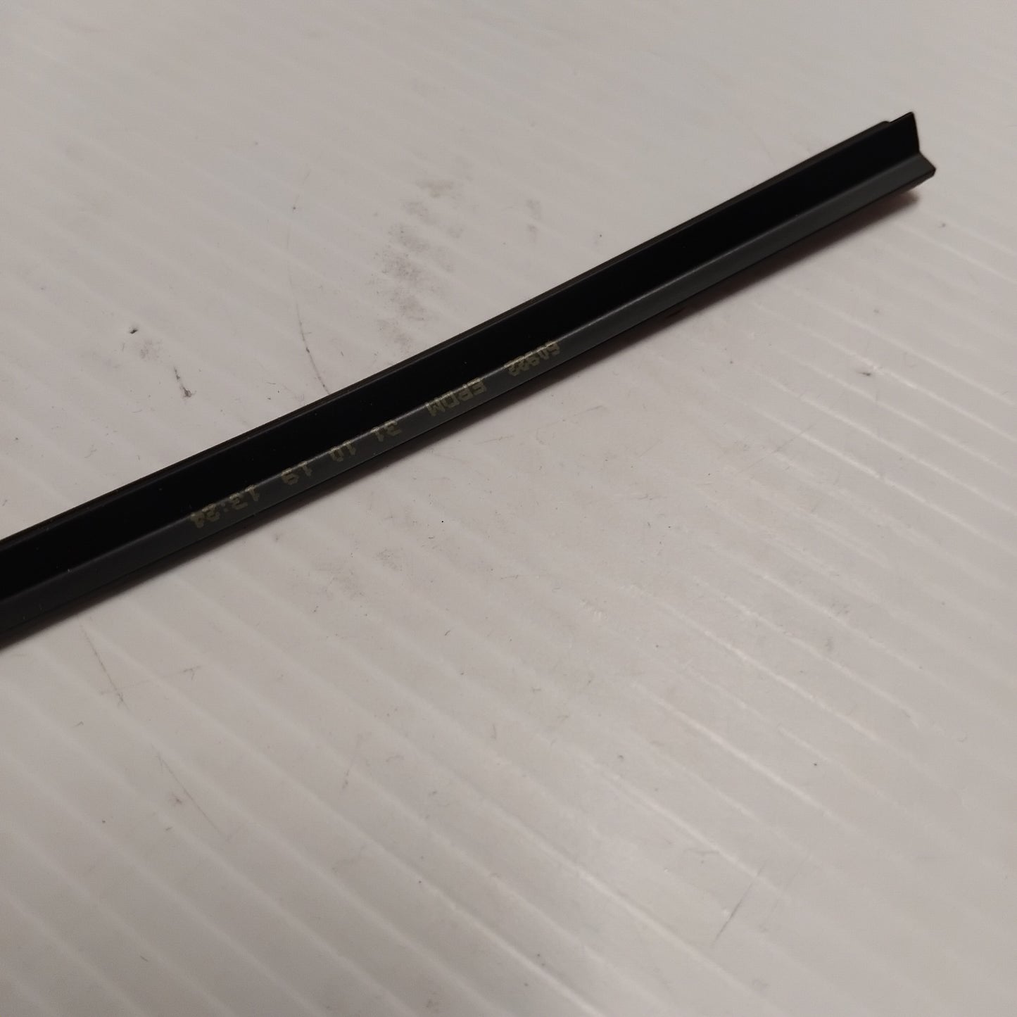 Genuine Headlamp Front Sealing Strip - Vauxhall Meriva A 2003-2010 | 13203116