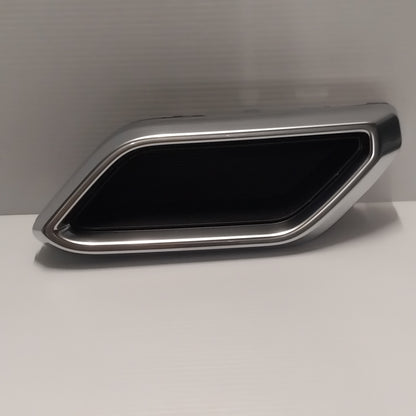 Genuine Rear Bumper Left Trim - Kia Stonic 2021-2023 | 86661H8KA0