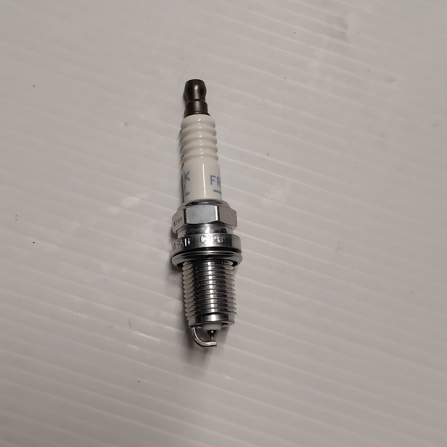 1x Genuine Spark Plug - Alfa Romeo 159 / Brera / Spider 2.2 | 55182623