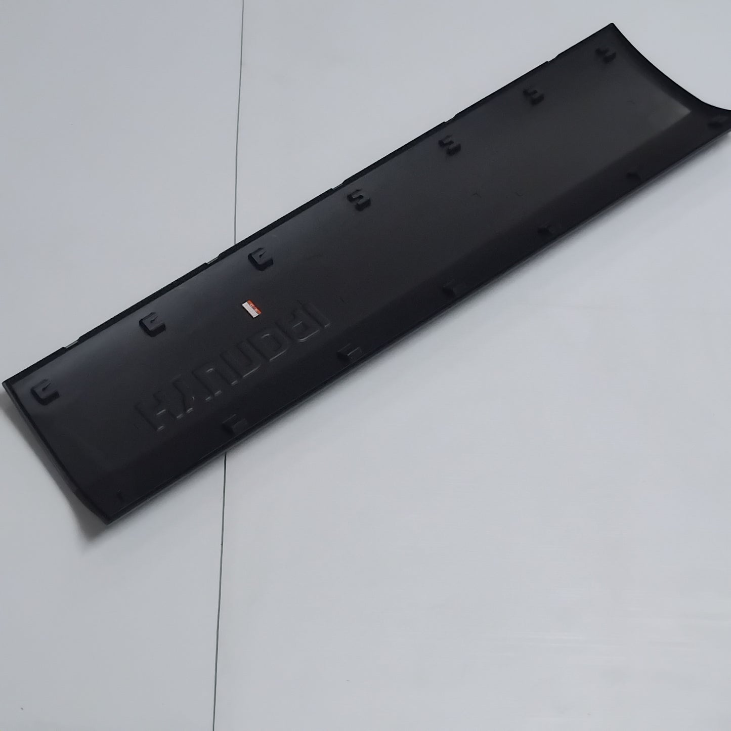 Genuine Front Left Door Garnish - Hyundai Tuscon 2004-2005 | 877232E000