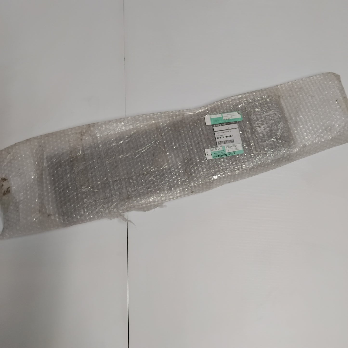 Genuine Rear Left Body Trim - Nissan NV400 / Renault Master III | 9387500Q0A