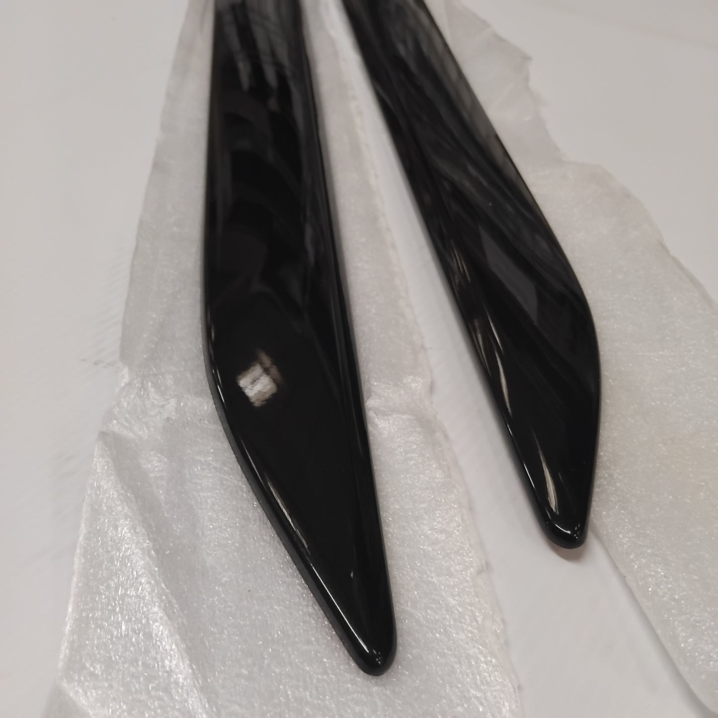 Genuine Body Side Mouldings In Black (Z11) - Nissan Qashqai | KE7604E52B
