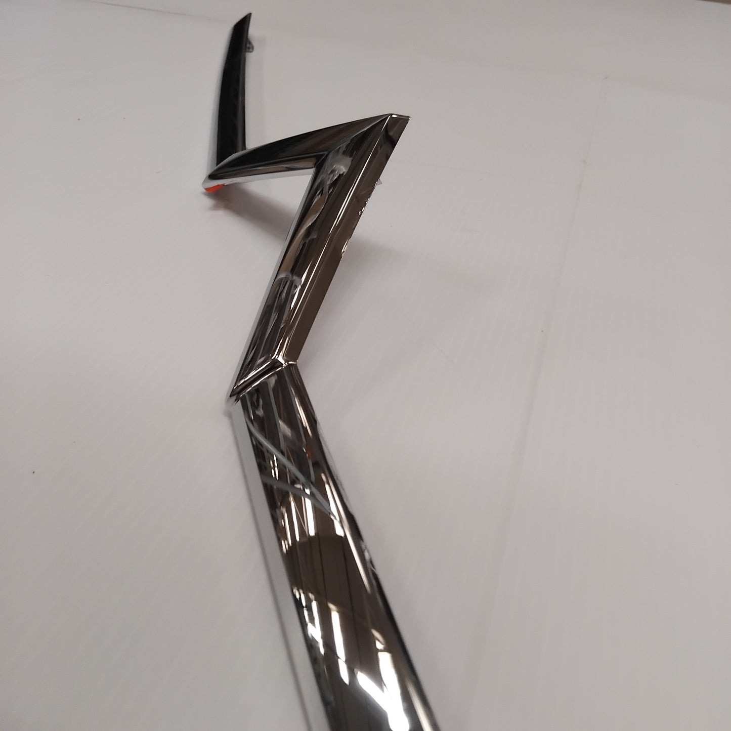 Genuine Chrome Bonnet Moulding - Citroen C4 | 796622