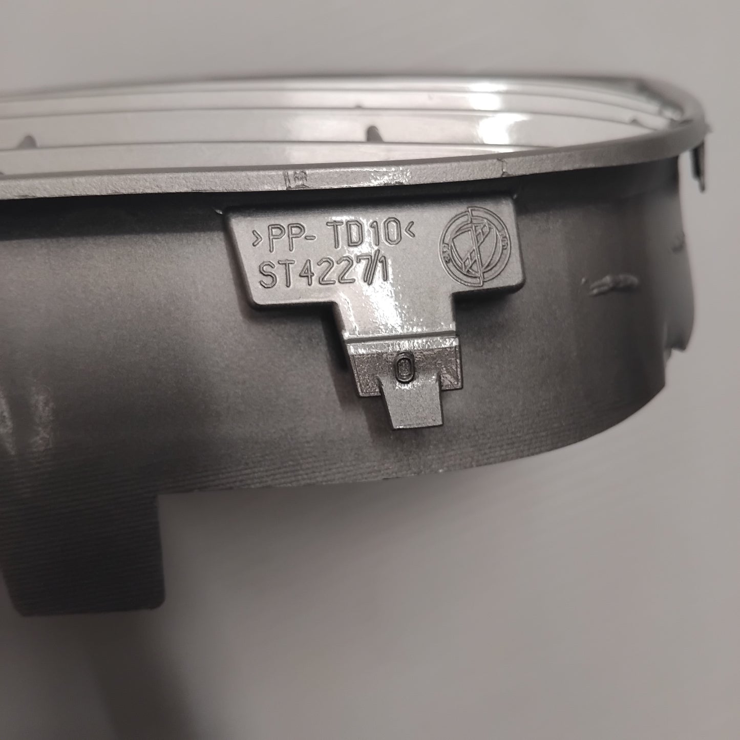 Genuine Front Bumper Grille - Fiat Grande Punto 2005-2013 | 735489585