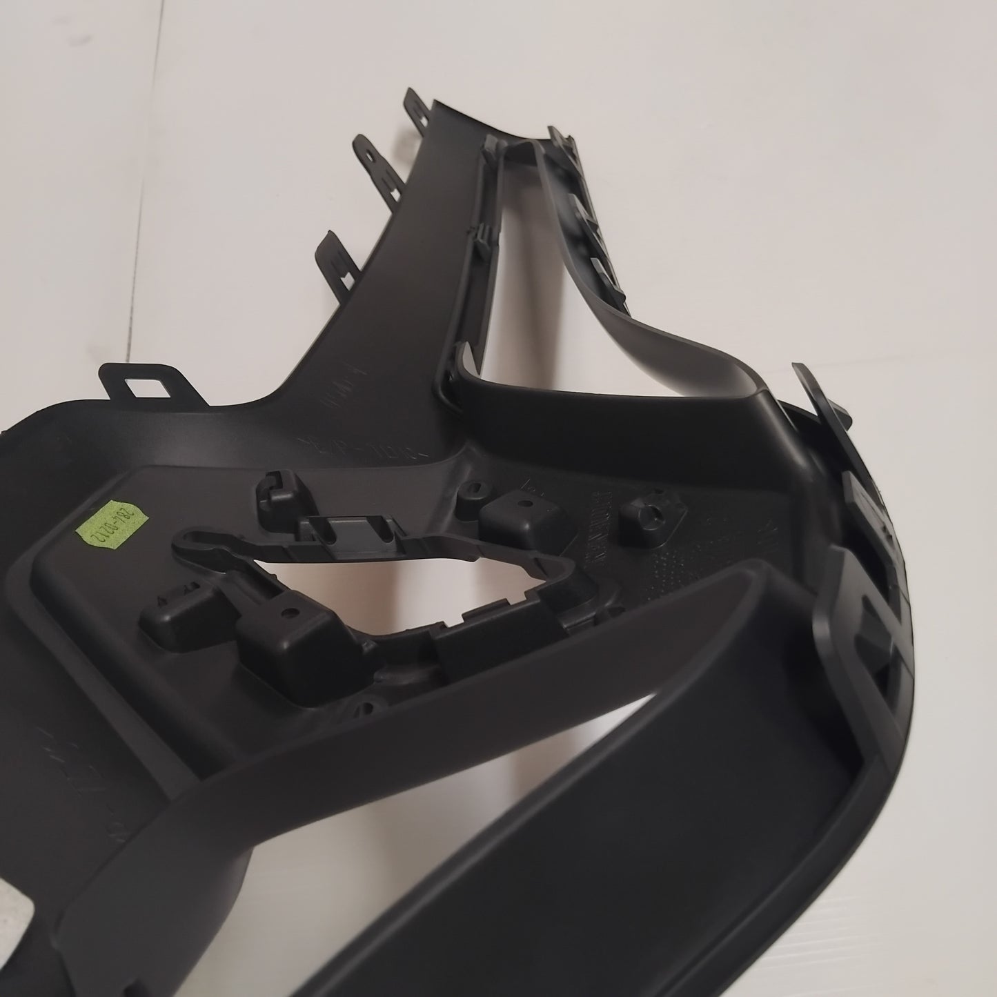 Genuine Front Bumper Moulding - Renault Scenic 3 | 62 07 858 66R